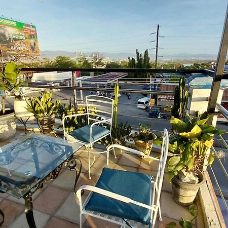 Primerose Residences - Near Mactan-Cebu International Airport Lapu-Lapu City Buitenkant foto
