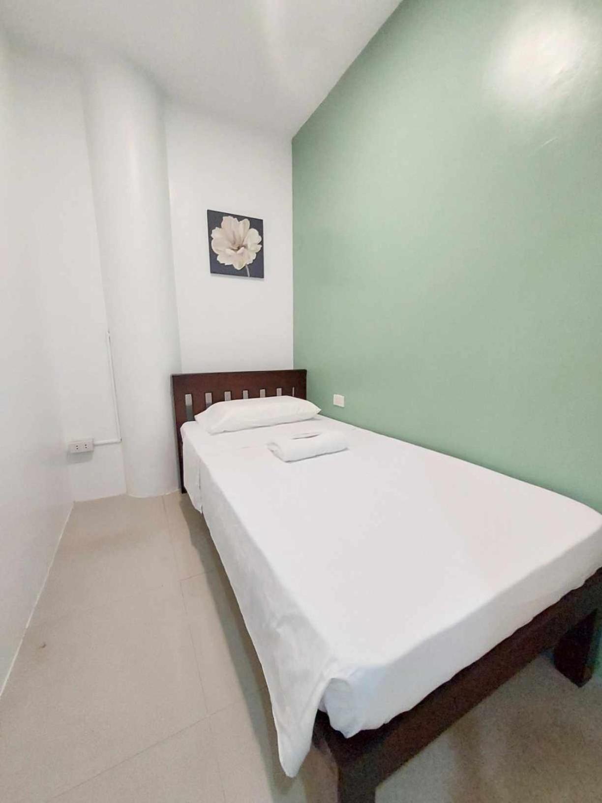Primerose Residences - Near Mactan-Cebu International Airport Lapu-Lapu City Buitenkant foto